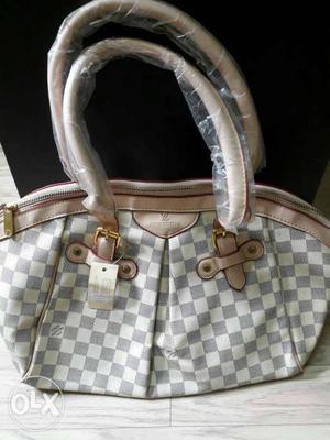 Women's White And Gray Leather Shoulder Bag