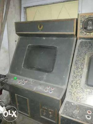 2 game machine with box only  rupees only