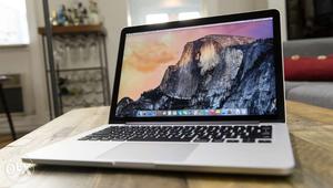 Apple MacBook Pro Retina with Force Touch & i5 with 8gb for