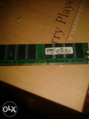 Dddr 1 gb ram zion it is in good condition