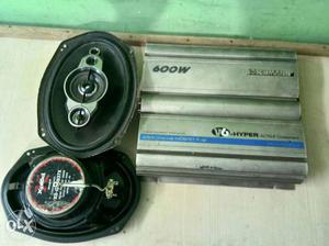 Gray Boschmann Car Amplifier And Two Black 4-way Speakers