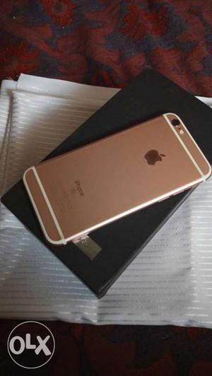 I phone 6s,64GB Rose Gold,no scratches mint