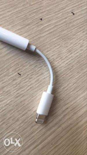 I phone 7 earphone connecting cable