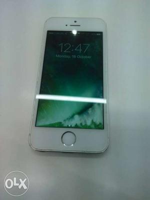 IPhone 5s 16gb excellent condition with box
