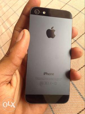 Iphone 5 16GB exlent condition no scratches with