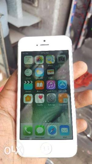 Iphone 5. 65gb in gud condition but front camera