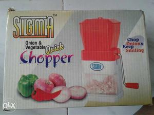 New n Unused Onion and vegetable chopper at