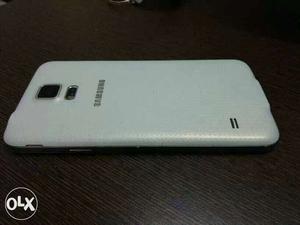 Samsung Galaxy S5. Like New.