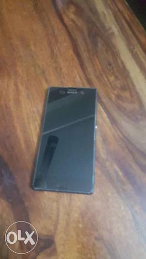 Sony Xperia Z3.. In very good condition.. 32gb