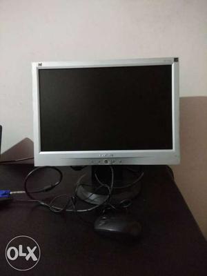 View sonic monitor 17 inch in sooper working condition