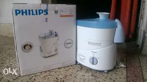 White And Blue Philips Slow Cooker Wit Hbox