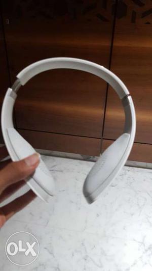White Wireless Headset