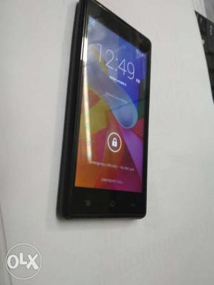 Xolo era 3g fone one year old with all accessories