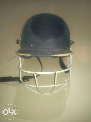 Cricket helmet its has little damages bt can be
