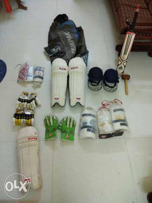 Cricket set very less used and good condition