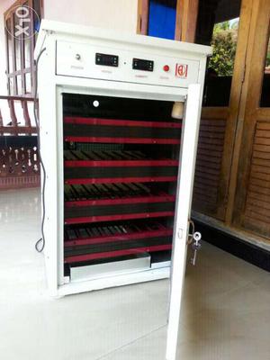 Egg incubator for sale