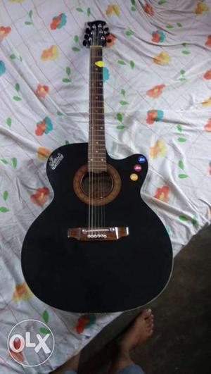 It is signatere guitar I want to sell it anyhow