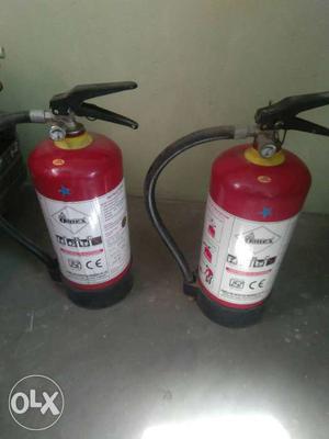 New Fire Extinguisher 2 nos. not used once.