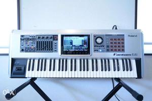Roland Fantom G6 61 Key Keyboard