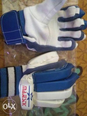 White-and-blue Majestic batting Gloves