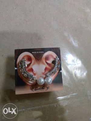Earcuffs for ladies.new trend at present