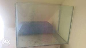 Fish tank with cap good condition