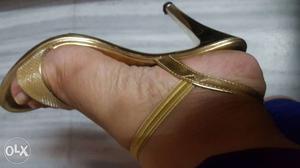 Mochi high heel gold color sandals