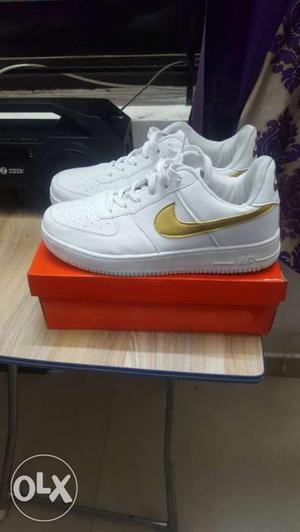 Nike Air Force-White_golden tick