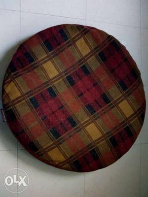 Used dog bed, round, 32 inches diameter, for sale