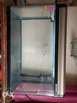 Want to sell BOYU aquarium 1.5 yrs and in mint condition