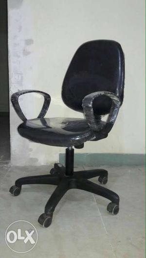 802 chairs for sale available in excellent