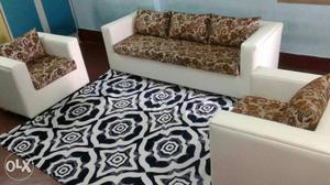 Black And White Floral Rug