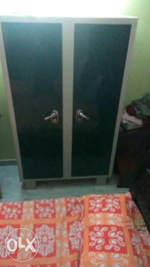 Brand new locker(beerwa) double door ready to sell