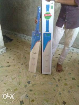 Brown And Blue Cricket Bat With Box