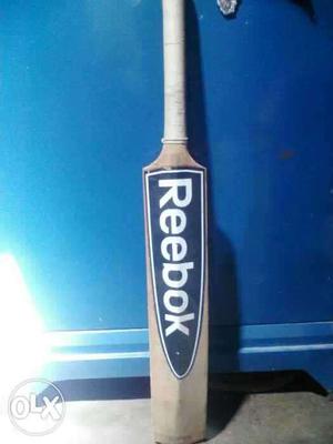 Brown REABOk leather bat