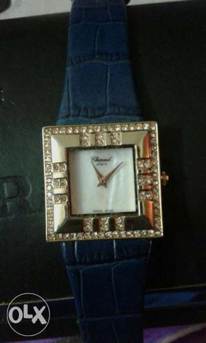 Chopard watch only battery replacement non is in