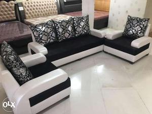 Nice condition new brand sofa set with cushion