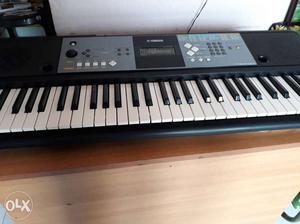 Yamaha Psr E233 Keyboard Excellent Very Gently