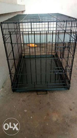 Dog cage portable with tray,used only for 5 days.