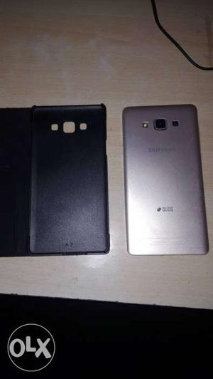 Galaxy a7 4g dual full neat condition