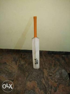 Kookaburra cricket bat nice condition