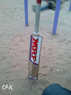 MRF Cricket Bat real prise is  english willow price