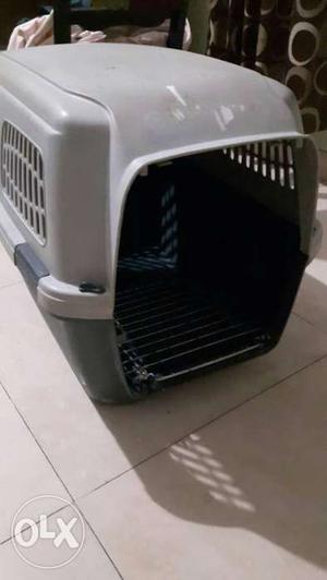 Pet Crate suitable for pets upto 10-+2 kgs. IAATA