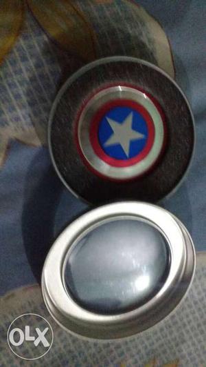 Round Red And Blue Captain America Fidget Spinner With Case