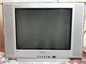 Samsung plano tv in good condition.genuine buyers can
