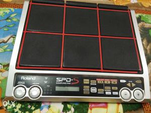 Spd-s Roland sampler