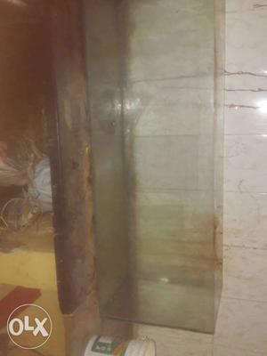 3 1/2 feet fish tank