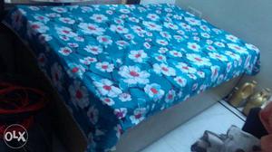 6/4 heavy bed with box