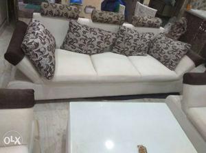 8 sheater sofa with cushion market price 
