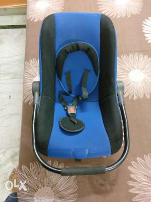 Baby Car Seat Usable upto 1 year Good condition
